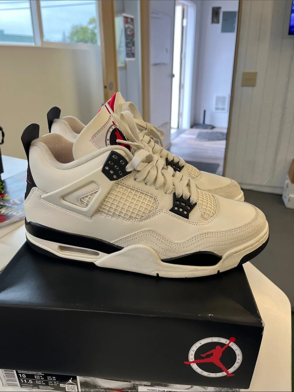 Nike Jordan 4 retro Men’s Sneakers - White/Black/Red